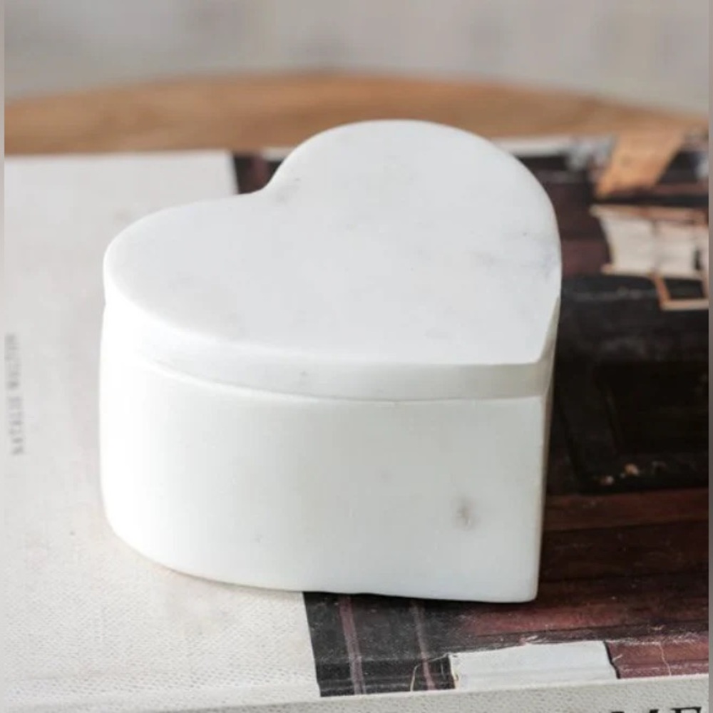 Heart-Shaped Marble Trinket / Jewelry Box White Marble Heart Box / Candle Holder